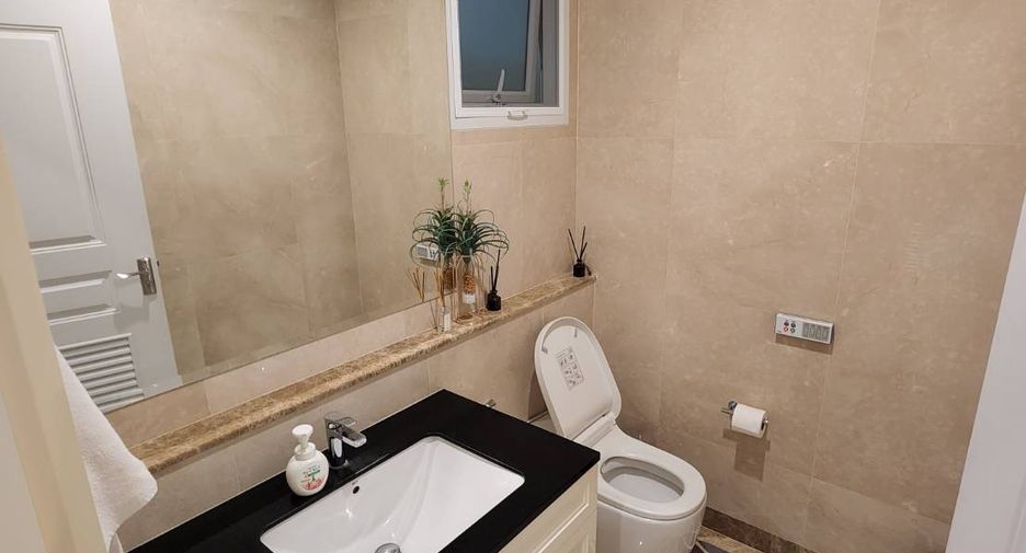 For sale 4 bedrooms house in Prawet, Bangkok