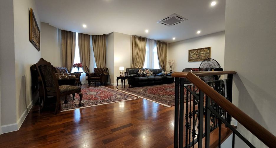 For sale 4 bedrooms house in Prawet, Bangkok