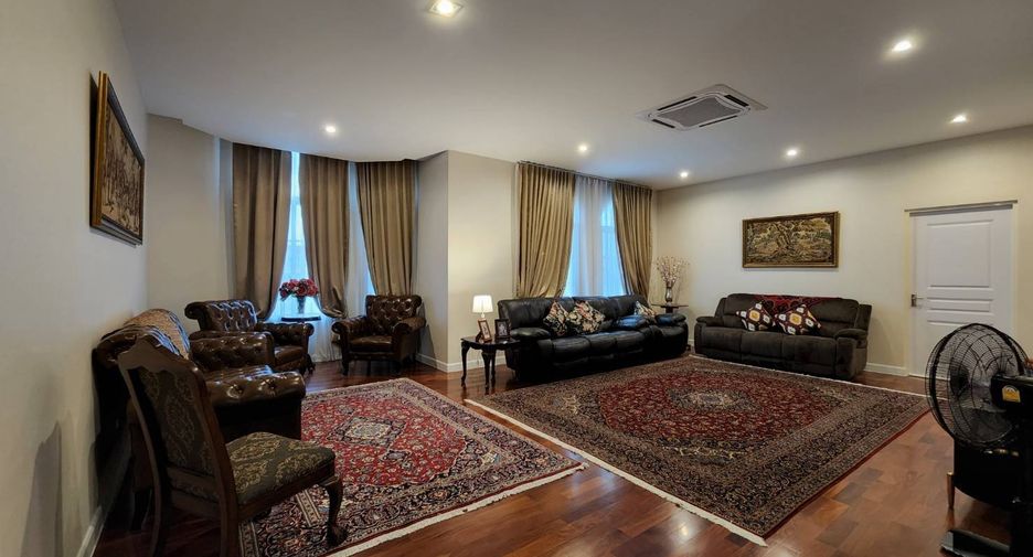 For sale 4 bedrooms house in Prawet, Bangkok