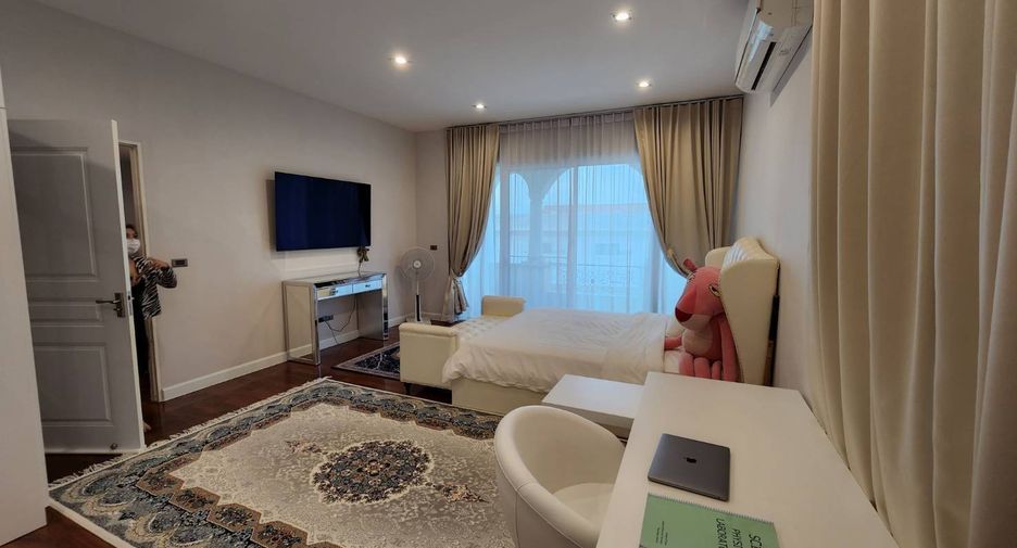 For sale 4 bedrooms house in Prawet, Bangkok