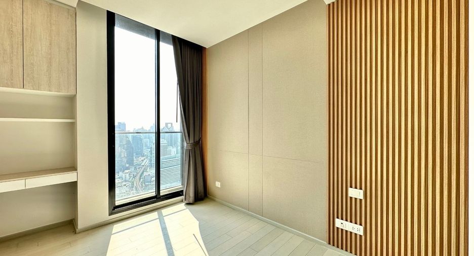 À louer 2 chambres condo à Pathum Wan, Bangkok