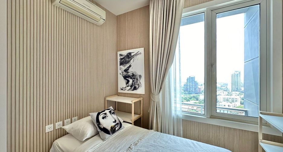 À louer et à vendre 2 chambres condo à Khlong Toei, Bangkok