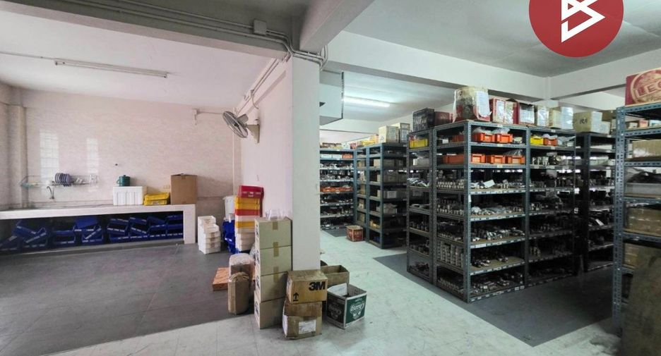 Local comercial en venta de 1 habitaciones en Bang Rak, Bangkok