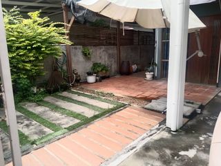 For rent studio house in Din Daeng, Bangkok