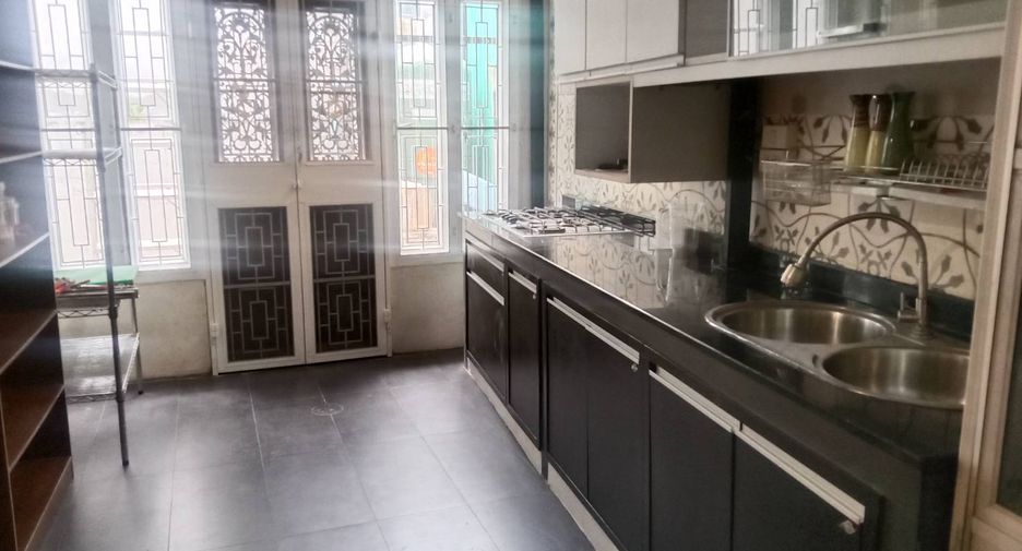For rent studio house in Din Daeng, Bangkok