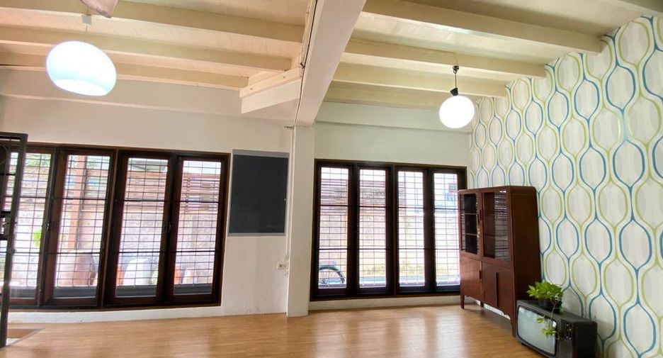 For rent studio house in Din Daeng, Bangkok