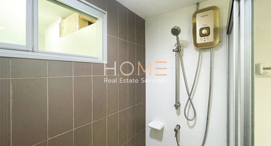 Wohnung zum Kauf mit 2 Zimmer in Huai Khwang, Bangkok