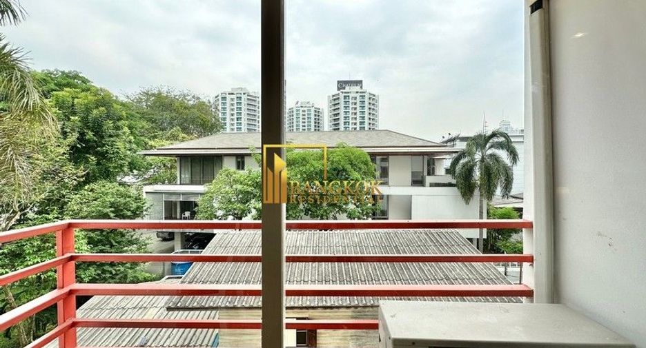 Apartamento con servicios en alquiler de 3 habitaciones en Yan Nawa, Bangkok