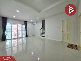 For sale 3 bedrooms townhouse in East Pattaya, Pattaya