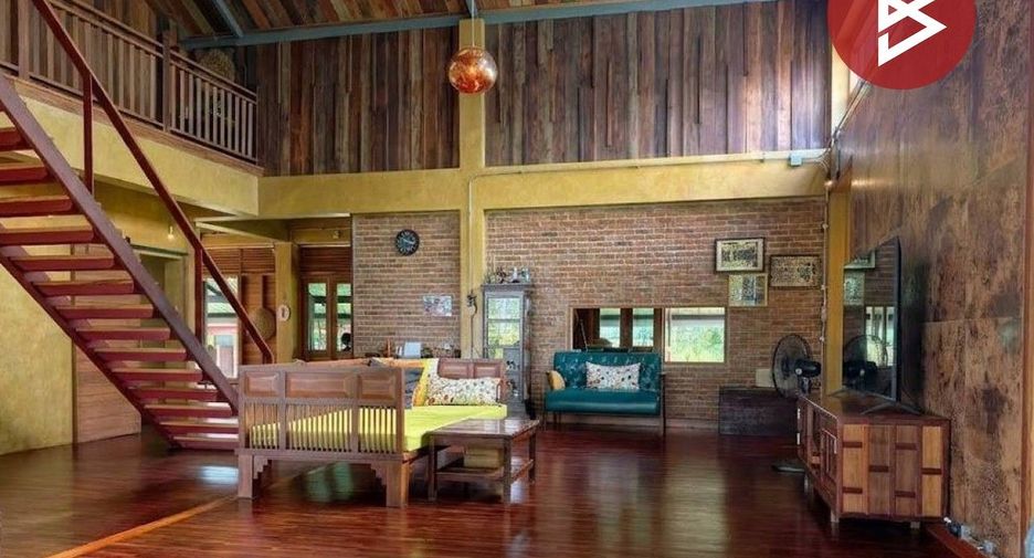 For sale 3 ベッドルーム house in Mueang Nakhon Phanom, Nakhon Phanom