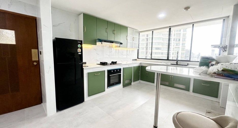 Condo en venta de 4 habitaciones en Khlong Toei, Bangkok