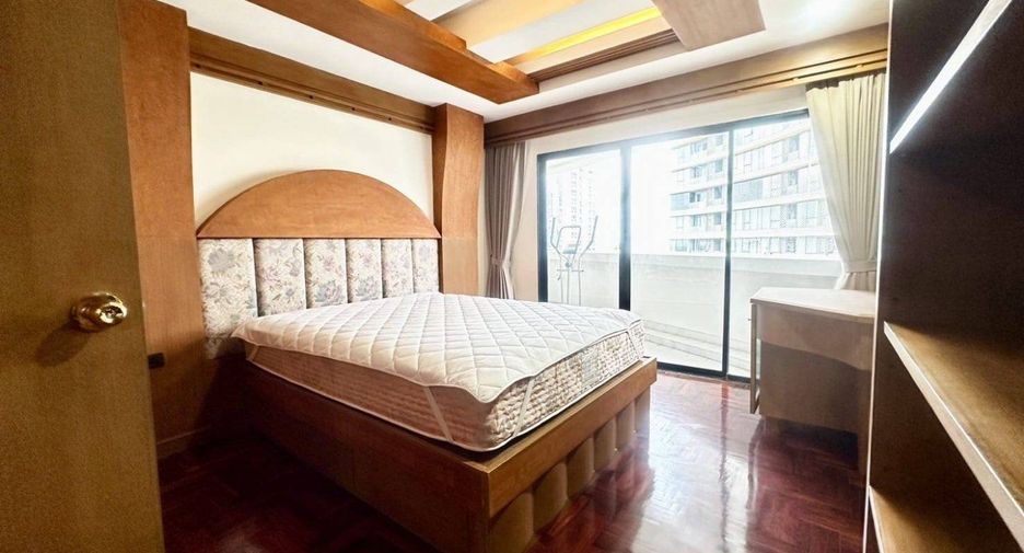 Condo en venta de 4 habitaciones en Khlong Toei, Bangkok