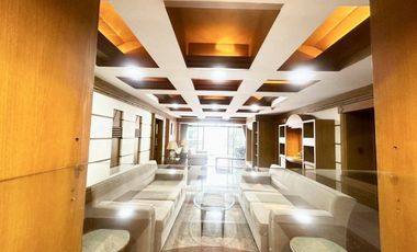 For sale 4 bedrooms condo in Khlong Toei, Bangkok