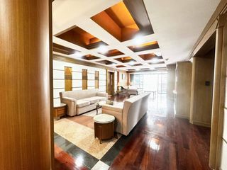 Condo en venta de 4 habitaciones en Khlong Toei, Bangkok