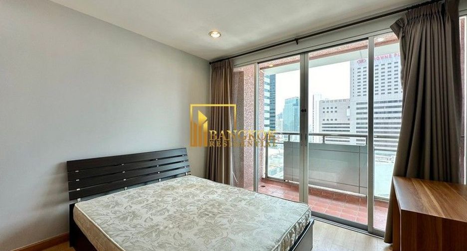 Wohnung zur Miete mit 2 Zimmer in Bang Rak, Bangkok