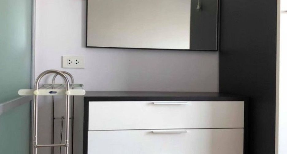 Wohnung zum Kauf mit 1 Zimmer in Bang Phlat, Bangkok