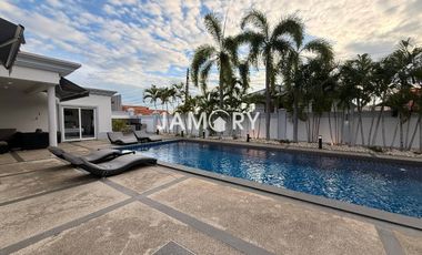 À vendre 5 chambres villa à Bang Lamung, Chonburi