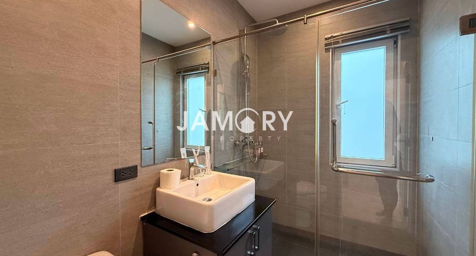 À vendre 5 chambres villa à Bang Lamung, Chonburi