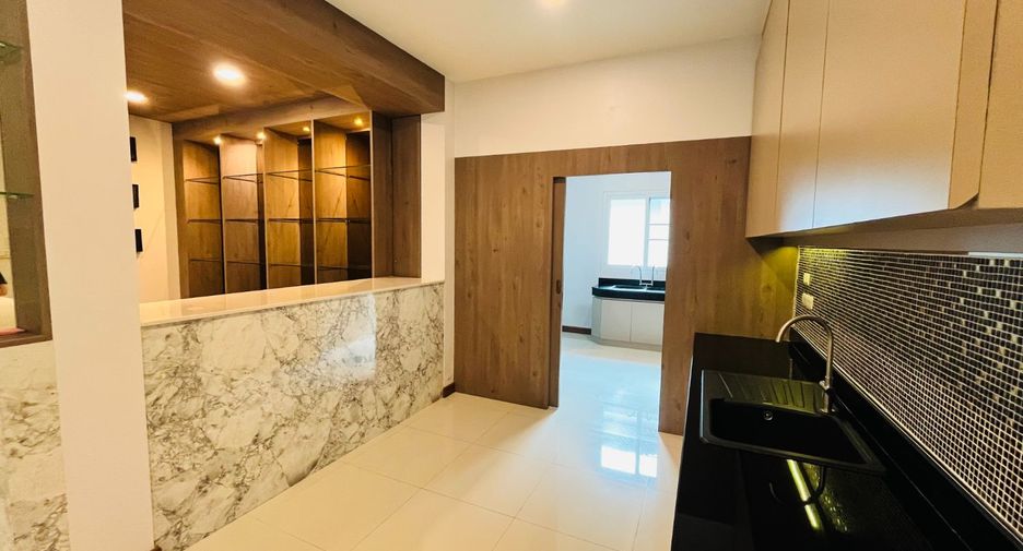 Casa en alquiler de 4 habitaciones en Mueang Chiang Mai, Chiang Mai
