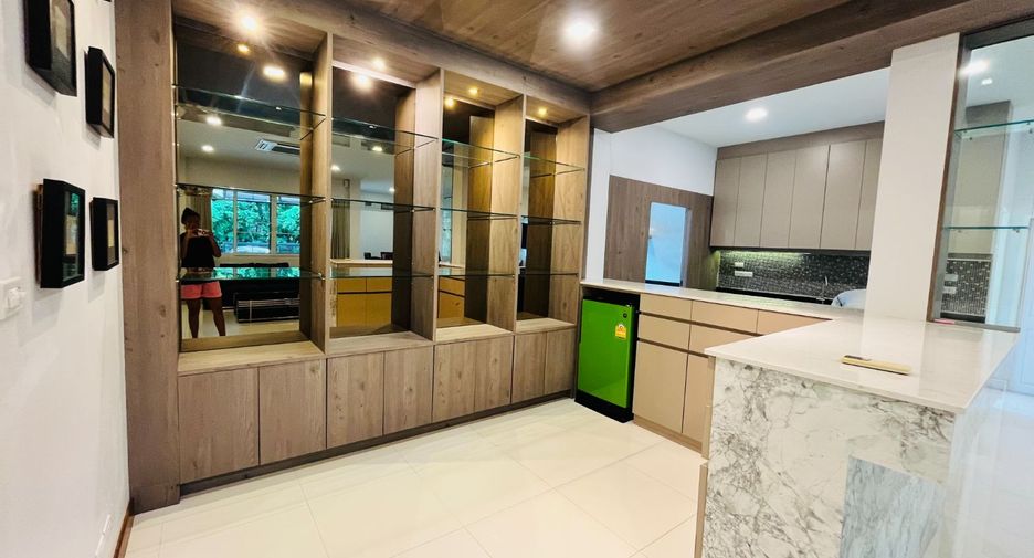 Casa en alquiler de 4 habitaciones en Mueang Chiang Mai, Chiang Mai