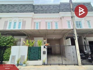 Reihenhaus zum Kauf mit 3 Zimmer in Phutthamonthon, Nakhon Pathom