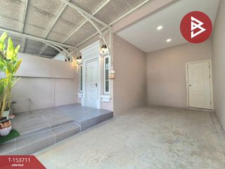 Reihenhaus zum Kauf mit 3 Zimmer in Phutthamonthon, Nakhon Pathom