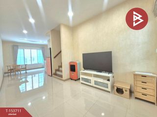Reihenhaus zum Kauf mit 3 Zimmer in Phutthamonthon, Nakhon Pathom