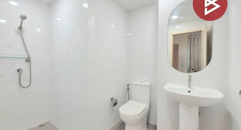 Reihenhaus zum Kauf mit 3 Zimmer in Phutthamonthon, Nakhon Pathom