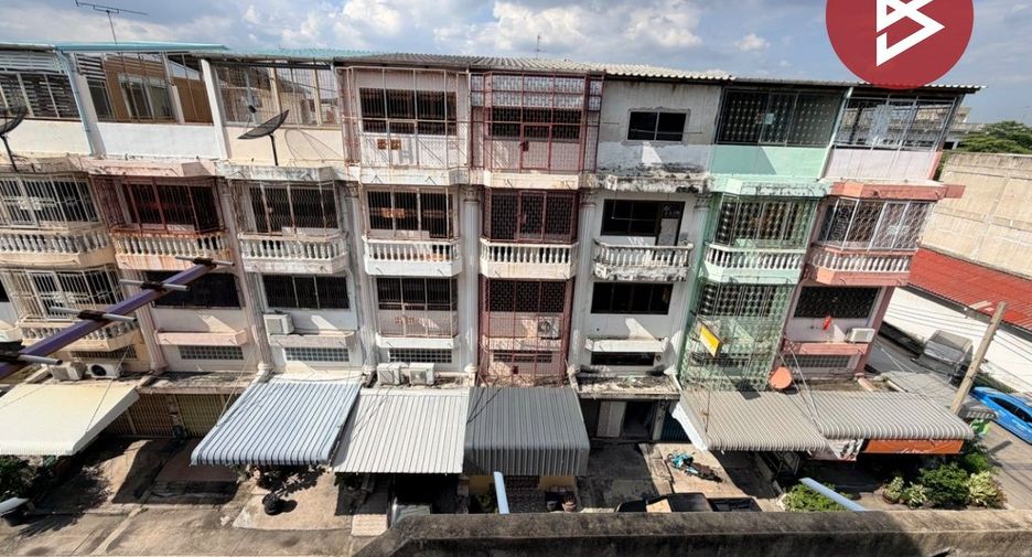 Gewerbefläche zum Kauf mit 3 Zimmer in Bang Khun Thian, Bangkok
