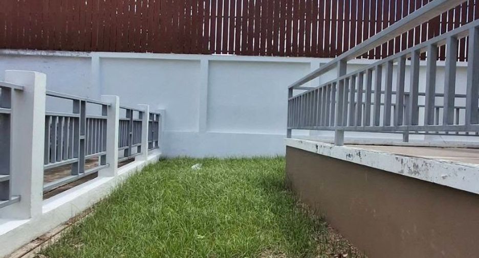 Продажа 3 спальни дом в Si Racha, Чонбури