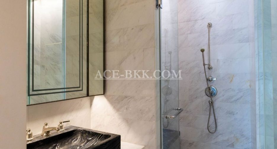 For rent and for sale 2 bedrooms condo in Khlong San, Bangkok
