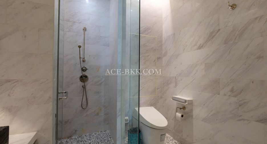 For rent and for sale 2 bedrooms condo in Khlong San, Bangkok