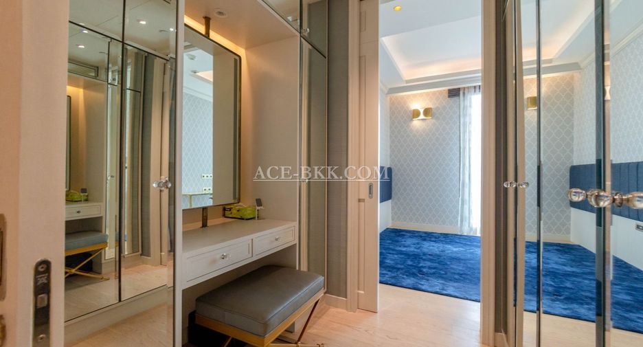 For rent and for sale 2 bedrooms condo in Khlong San, Bangkok