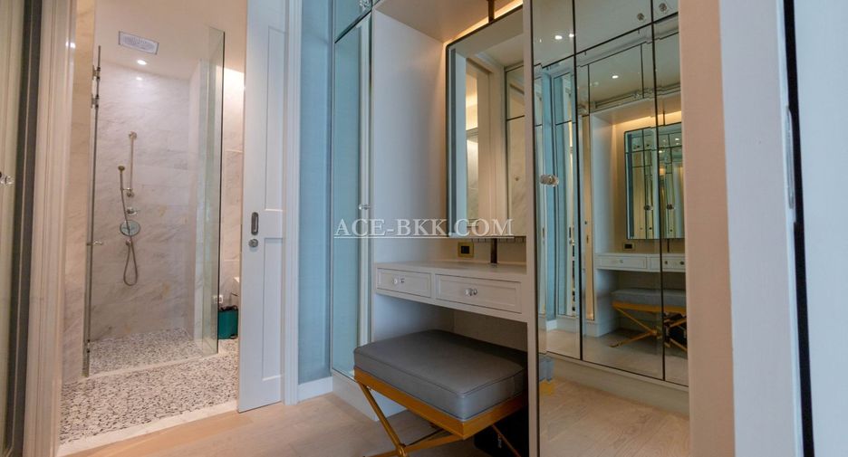 For rent and for sale 2 bedrooms condo in Khlong San, Bangkok