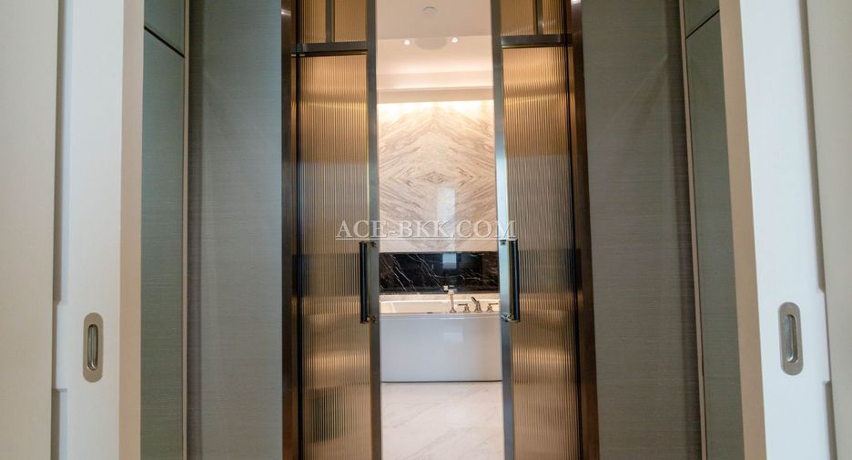 For rent and for sale 2 bedrooms condo in Khlong San, Bangkok