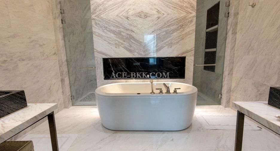 For rent and for sale 2 bedrooms condo in Khlong San, Bangkok