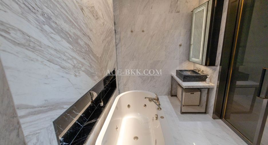For rent and for sale 2 bedrooms condo in Khlong San, Bangkok