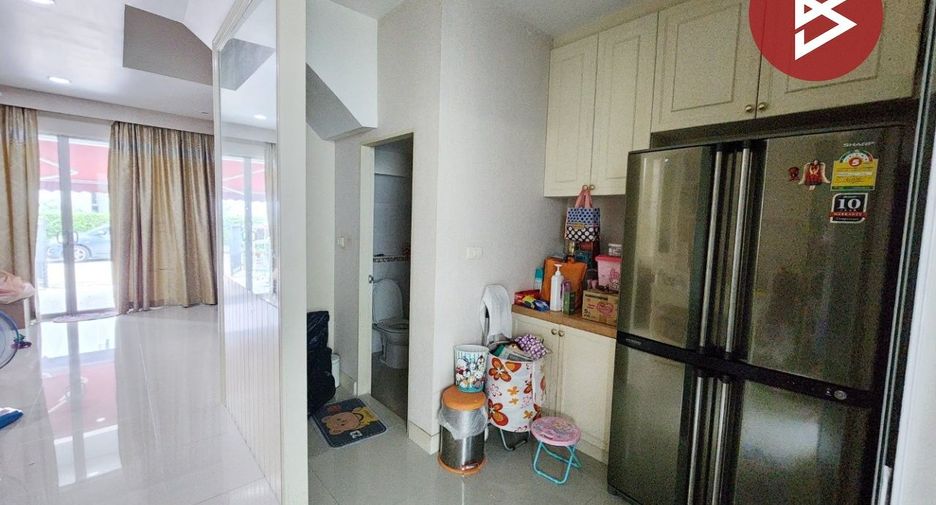 For sale 3 bedrooms townhouse in Rat Burana, Bangkok