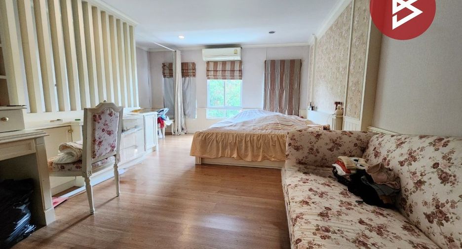For sale 3 bedrooms townhouse in Rat Burana, Bangkok