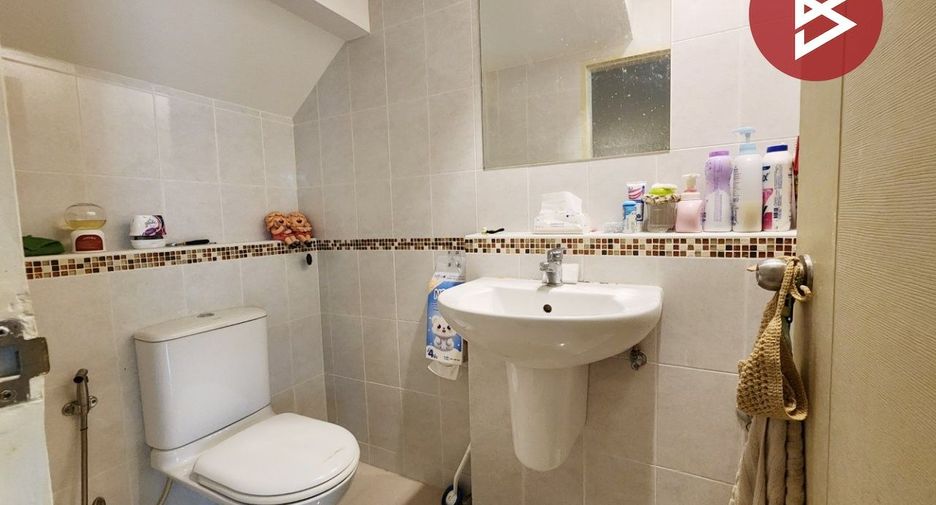 For sale 3 bedrooms townhouse in Rat Burana, Bangkok