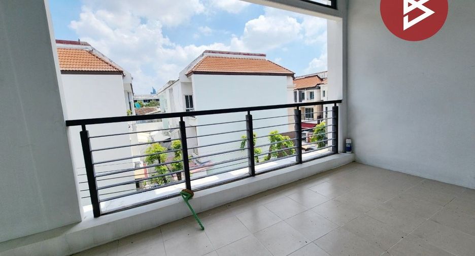 For sale 3 bedrooms townhouse in Rat Burana, Bangkok