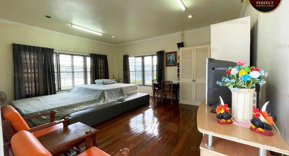 For sale 9 bedrooms house in Bang Pakong, Chachoengsao