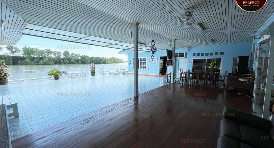 For sale 9 bedrooms house in Bang Pakong, Chachoengsao