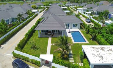 For sale 3 bedrooms villa in Hua Hin, Prachuap Khiri Khan