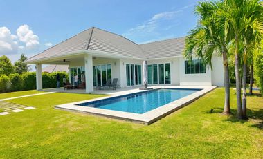 For sale 3 bedrooms villa in Hua Hin, Prachuap Khiri Khan