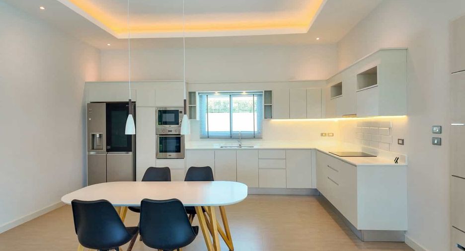 For sale 3 bedrooms villa in Hua Hin, Prachuap Khiri Khan