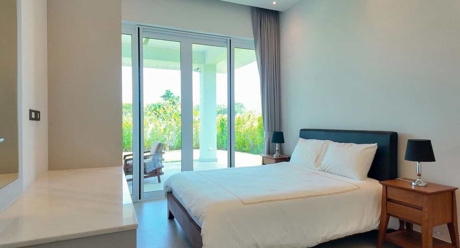 For sale 3 bedrooms villa in Hua Hin, Prachuap Khiri Khan