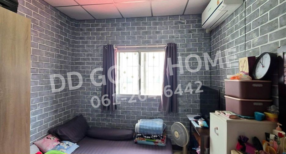 Casa adosada en venta de 3 habitaciones en Nong Khaem, Bangkok