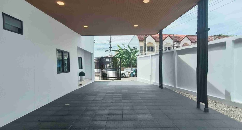 Haus zum Kauf mit 3 Zimmer in Khlong Sam Wa, Bangkok