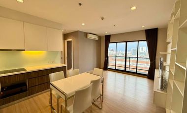 À louer et à vendre 2 chambres condo à Khlong San, Bangkok